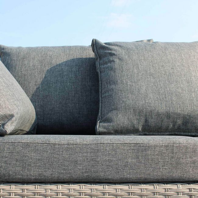 CRINIS - divano da giardino con pouf completo di cuscino intreccio in rattan sintetico